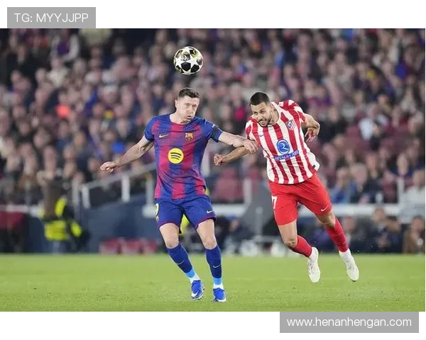 西媒：巴萨已开始和球队后卫赫拉德-马丁谈续约